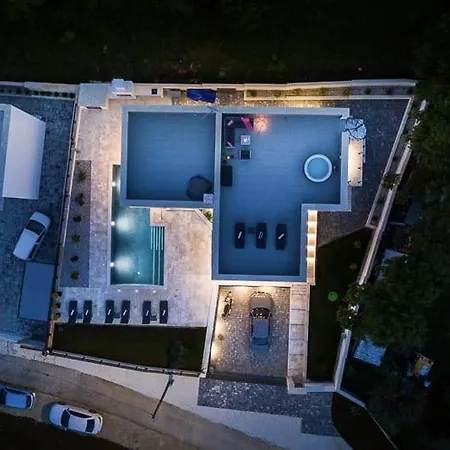 Βίλα Nalani Rakalj