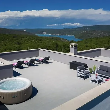 Nalani Villa Rakalj