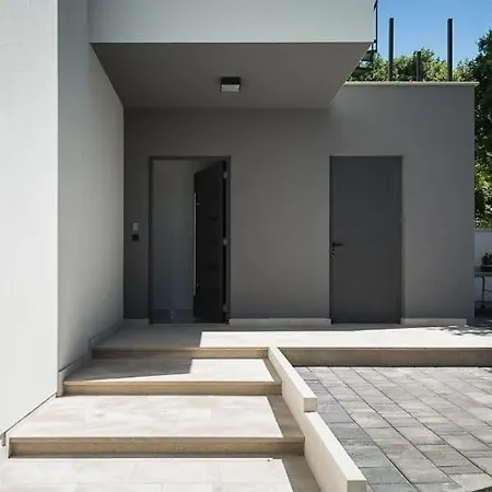 Nalani Villa
